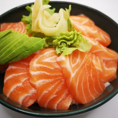 Chirashi salmone