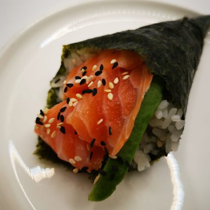 Temaki salmone avocado